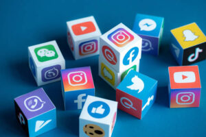 Read more about the article How can Hoteliers use social media to boost Hotel Business?